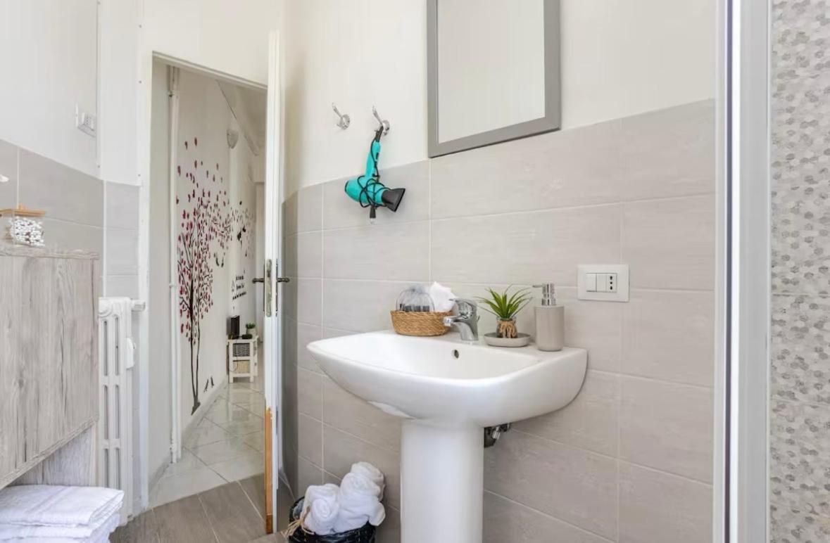 Apartamento Fefe'S House Roma Exterior foto
